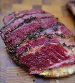 Marhaoldalas pastrami