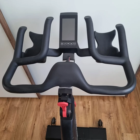 Tomahawk IC6 spinning kerékpár